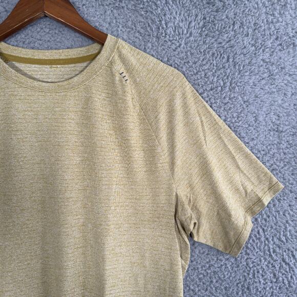 Lululemon Shirt Mens Large Yellow Drysense Training Short Sleeve - Picture 3 of 9